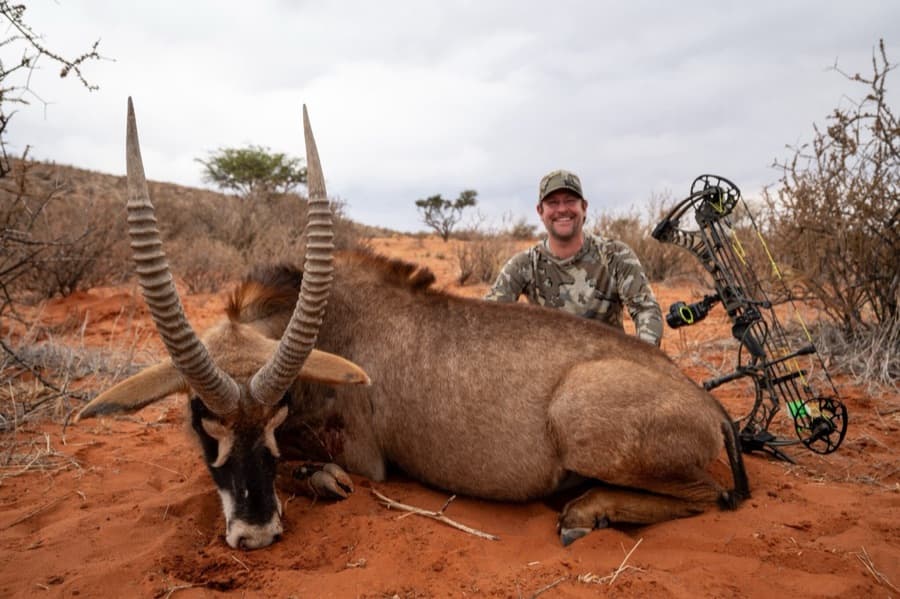 Hunter Kearney's bowhunt with Danie Geel