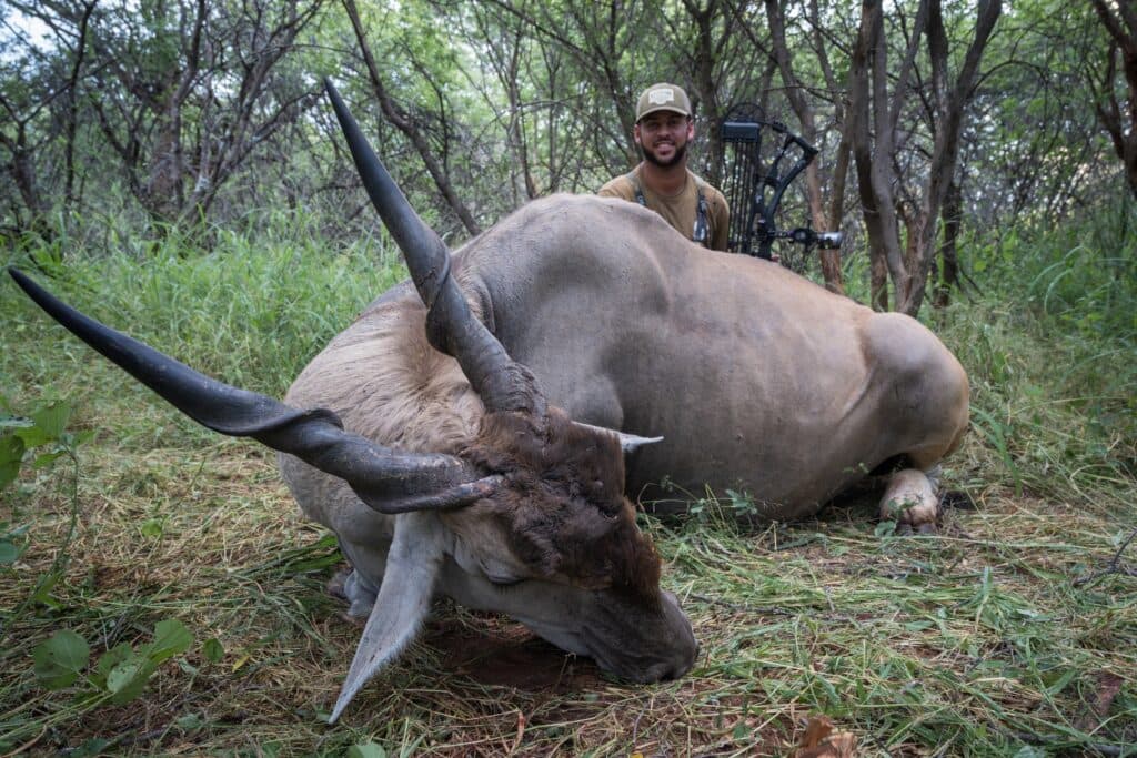 Michael Pittman Jr's bowhunt with Danie Geel